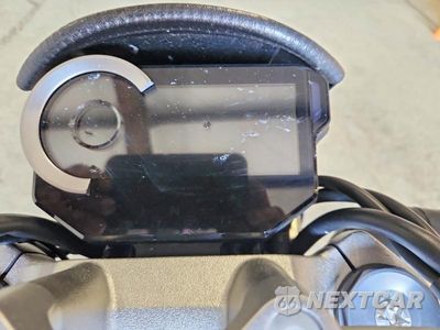 Zdjęcie 7 z 8 samochodu: 2019 HONDA CB1000 RA VIN:JH2SC8012KK100445 - miniatura