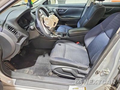 Zdjęcie 7 z 12 samochodu: 2017 NISSAN ALTIMA 2.5 S VIN:1N4AL3AP0HN354128 - miniatura