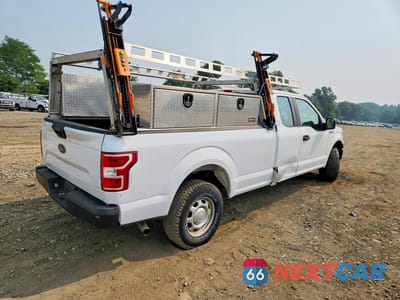Trzecie zdjęcie samochodu z tyłu: 2019 FORD F150 XL 4WD 3.5L V6 EXT CAB VIN:1FTFX1E45KKF24534 - miniatura