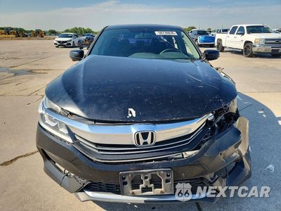 Piąte zdjęcie samochodu w środku: 2017 HONDA ACCORD EX VIN:1HGCR2F76HA074565 - miniatura