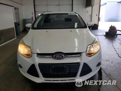 Piąte zdjęcie samochodu w środku: 2014 FORD FOCUS SE VIN:1FADP3F27EL238351 - miniatura