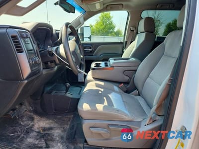 Zdjęcie 7 z 12 samochodu: 2016 CHEVROLET SILVERADO K2500 HEAVY DUTY VIN:1GC1KUEG2GF200039 - miniatura