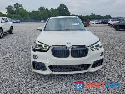 Piąte zdjęcie samochodu w środku: 2017 BMW X1 SDRIVE28I VIN:WBXHU7C36H5H36418 - miniatura