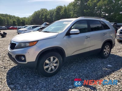 2011 KIA SORENTO LX 5XYKT4A16BG049523 - główne zdjęcie licytacji z USA - miniatura