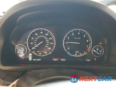 Zdjęcie 9 z 12 samochodu: 2015 BMW 535 XI VIN:WBA5B3C55FD546199 - miniatura