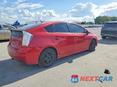 Trzecie zdjęcie samochodu z tyłu: 2011 TOYOTA PRIUS TWO VIN:JTDKN3DU7B1471245 - miniatura