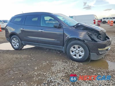 Czwarte zdjęcie samochodu z boku: 2013 CHEVROLET TRAVERSE LS VIN:1GNKRFED2DJ215285 - miniatura