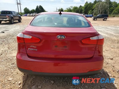 Zdjęcie 6 z 12 samochodu: 2016 KIA FORTE LX VIN:KNAFX4A65G5462046 - miniatura