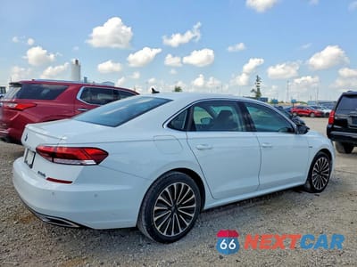 Trzecie zdjęcie samochodu z tyłu: 2022 VOLKSWAGEN PASSAT LIMITED EDITION VIN:1VWBA7A3XNC006219 - miniatura