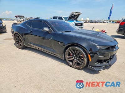 Czwarte zdjęcie samochodu z boku: 2022 CHEVROLET CAMARO LT1 VIN:1G1FE1R73N0103317 - miniatura