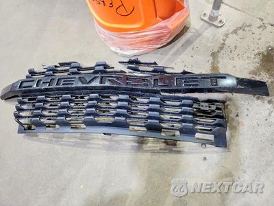 Zdjęcie 12 z 13 samochodu: 2020 CHEVROLET SILVERADO K1500 TRAIL BOSS CUSTOM VIN:1GCPYCEF5LZ271111 - miniatura