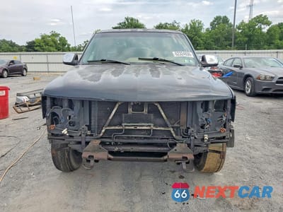 Piąte zdjęcie samochodu w środku: 2000 CHEVROLET SILVERADO K1500 VIN:2GCEK19V4Y1365270 - miniatura