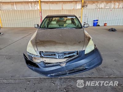 Piąte zdjęcie samochodu w środku: 2005 HONDA ACCORD EX VIN:1HGCM66545A047476 - miniatura