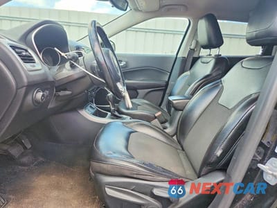 Zdjęcie 7 z 13 samochodu: 2019 JEEP COMPASS LATITUDE VIN:3C4NJCBB2KT815132 - miniatura