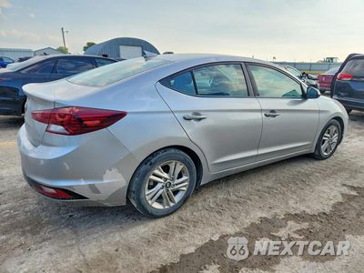 Trzecie zdjęcie samochodu z tyłu: 2020 HYUNDAI ELANTRA SEL VIN:5NPD84LFXLH627121 - miniatura