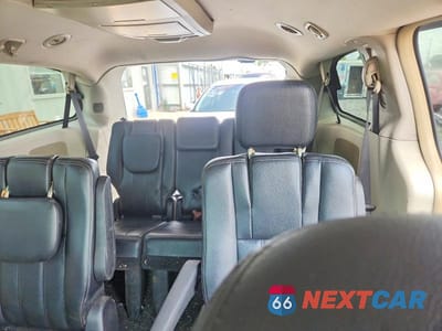 Zdjęcie 10 z 13 samochodu: 2014 CHRYSLER TOWN & COUNTRY TOURING VIN:2C4RC1BG9ER292422 - miniatura