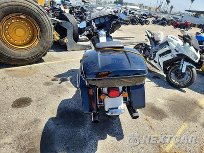 Czwarte zdjęcie samochodu z boku: 2017 HARLEY-DAVIDSON FLHTP POLICE ELECTRA GLIDE VIN:1HD1FMC32HB643416 - miniatura
