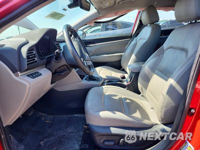 Zdjęcie 7 z 13 samochodu: 2020 HYUNDAI ELANTRA LIMITED VIN:5NPD84LF9LH580745 - miniatura