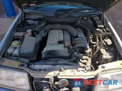 Zdjęcie 11 z 12 samochodu: 1995 MERCEDES-BENZ E 320 BASE VIN:WDBEA32E3SC173248 - miniatura