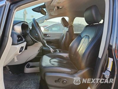 Zdjęcie 7 z 14 samochodu: 2020 CHRYSLER PACIFICA TOURING L VIN:2C4RC1BGXLR284844 - miniatura