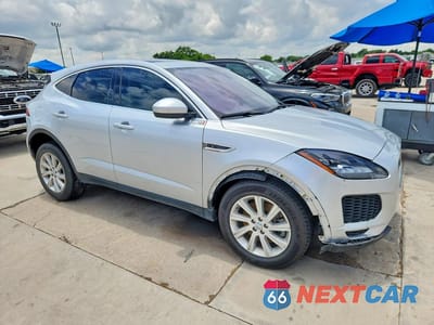 Czwarte zdjęcie samochodu z boku: 2018 JAGUAR E-PACE S VIN:SADFJ2FXXJ1Z05532 - miniatura