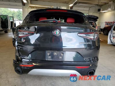 Zdjęcie 6 z 12 samochodu: 2024 ALFA ROMEO STELVIO TI VIN:ZASPAKBN8R7D85240 - miniatura