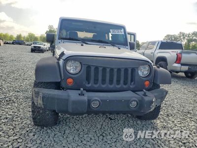 Piąte zdjęcie samochodu w środku: 2013 JEEP WRANGLER UNLIMITED SPORT VIN:1C4BJWDG1DL647270 - miniatura