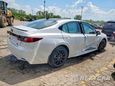 Trzecie zdjęcie samochodu z tyłu: 2026 TOYOTA CAMRY XSE VIN:4T1DBADK9TU562856 - miniatura