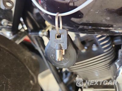 Zdjęcie 8 z 9 samochodu: 2013 HARLEY-DAVIDSON FLHTK ELECTRA GLIDE ULTRA LIMITED VIN:1HD1KEM18DB676445 - miniatura