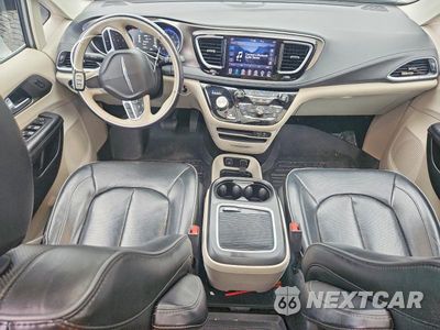 Zdjęcie 8 z 13 samochodu: 2018 CHRYSLER PACIFICA LIMITED VIN:2C4RC1GG2JR276095 - miniatura