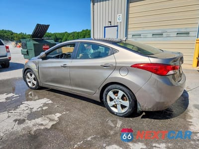 Drugie zdjęcie samochodu z przodu: 2013 HYUNDAI ELANTRA GLS VIN:5NPDH4AE4DH339395 - miniatura