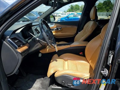 Zdjęcie 7 z 13 samochodu: 2017 VOLVO XC90 T8 VIN:YV4BC0PL4H1114263 - miniatura