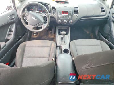 Zdjęcie 8 z 12 samochodu: 2014 KIA FORTE LX VIN:KNAFK4A62E5056351 - miniatura