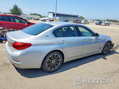 Trzecie zdjęcie samochodu z tyłu: 2019 BMW 530XE VIN:WBAJB1C59KB375966 - miniatura