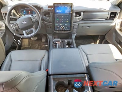 Zdjęcie 8 z 12 samochodu: 2025 FORD F150 LIGHTNING XLT VIN:1FT6W3LU7SWG12172 - miniatura