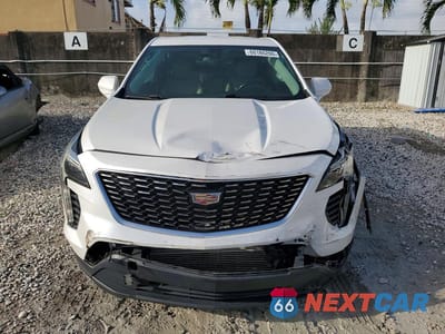 Piąte zdjęcie samochodu w środku: 2019 CADILLAC XT4 LUXURY VIN:1GYAZAR48KF109015 - miniatura