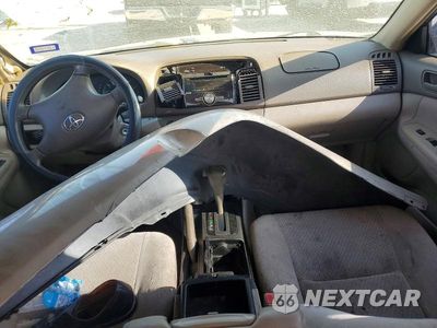 Zdjęcie 8 z 11 samochodu: 2002 TOYOTA CAMRY LE VIN:JTDBE32K120019704 - miniatura