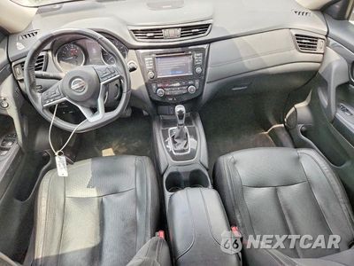 Zdjęcie 8 z 13 samochodu: 2017 NISSAN ROGUE SL VIN:5N1AT2MV2HC872926 - miniatura