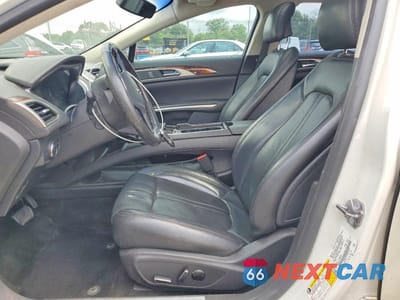 Zdjęcie 7 z 12 samochodu: 2013 LINCOLN MKZ VIN:3LN6L2G93DR806305 - miniatura
