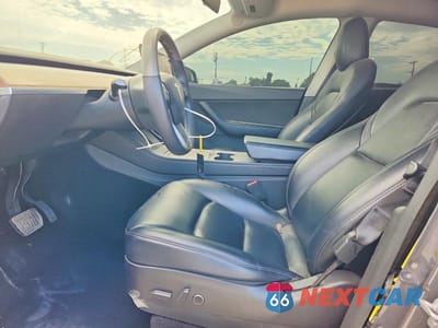 Zdjęcie 7 z 12 samochodu: 2021 TESLA MODEL Y VIN:5YJYGDEE7MF213870 - miniatura
