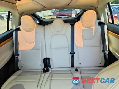 Zdjęcie 10 z 13 samochodu: 2019 TESLA MODEL X VIN:5YJXCDE28KF151762 - miniatura