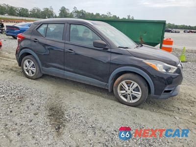Czwarte zdjęcie samochodu z boku: 2019 NISSAN KICKS S VIN:3N1CP5CU1KL530801 - miniatura
