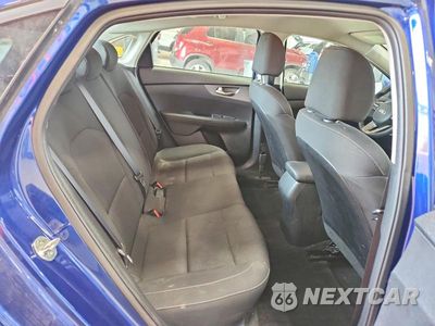 Zdjęcie 10 z 12 samochodu: 2020 KIA FORTE LXS VIN:3KPF24AD9LE173430 - miniatura