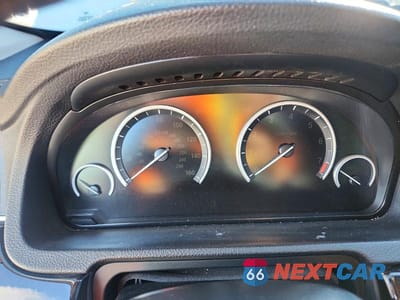 Zdjęcie 9 z 13 samochodu: 2013 BMW 535 XIGT VIN:WBASP2C53DC339294 - miniatura