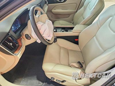 Zdjęcie 7 z 12 samochodu: 2022 VOLVO S60 B5 MOMENTUM VIN:7JRL12TZ4NG154209 - miniatura