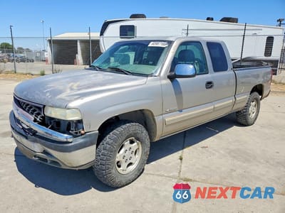 2000 CHEVROLET SILVERADO K1500 1GCEK19T1YE332644 - główne zdjęcie licytacji z USA - miniatura
