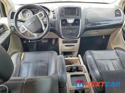 Zdjęcie 8 z 13 samochodu: 2015 CHRYSLER TOWN & COUNTRY TOURING L VIN:2C4RC1CG1FR572965 - miniatura