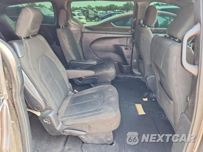 Zdjęcie 11 z 13 samochodu: 2020 CHRYSLER PACIFICA TOURING VIN:2C4RC1FG7LR149458 - miniatura