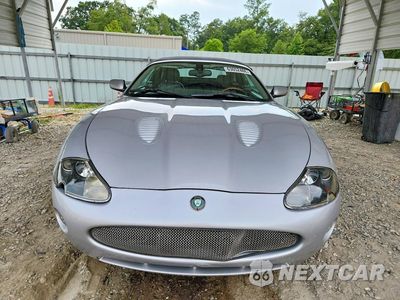 Piąte zdjęcie samochodu w środku: 2006 JAGUAR XKR VIN:SAJDA42B563A45676 - miniatura