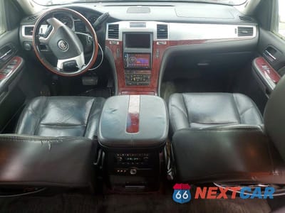 Zdjęcie 8 z 13 samochodu: 2007 CADILLAC ESCALADE LUXURY VIN:1GYFK63827R183796 - miniatura